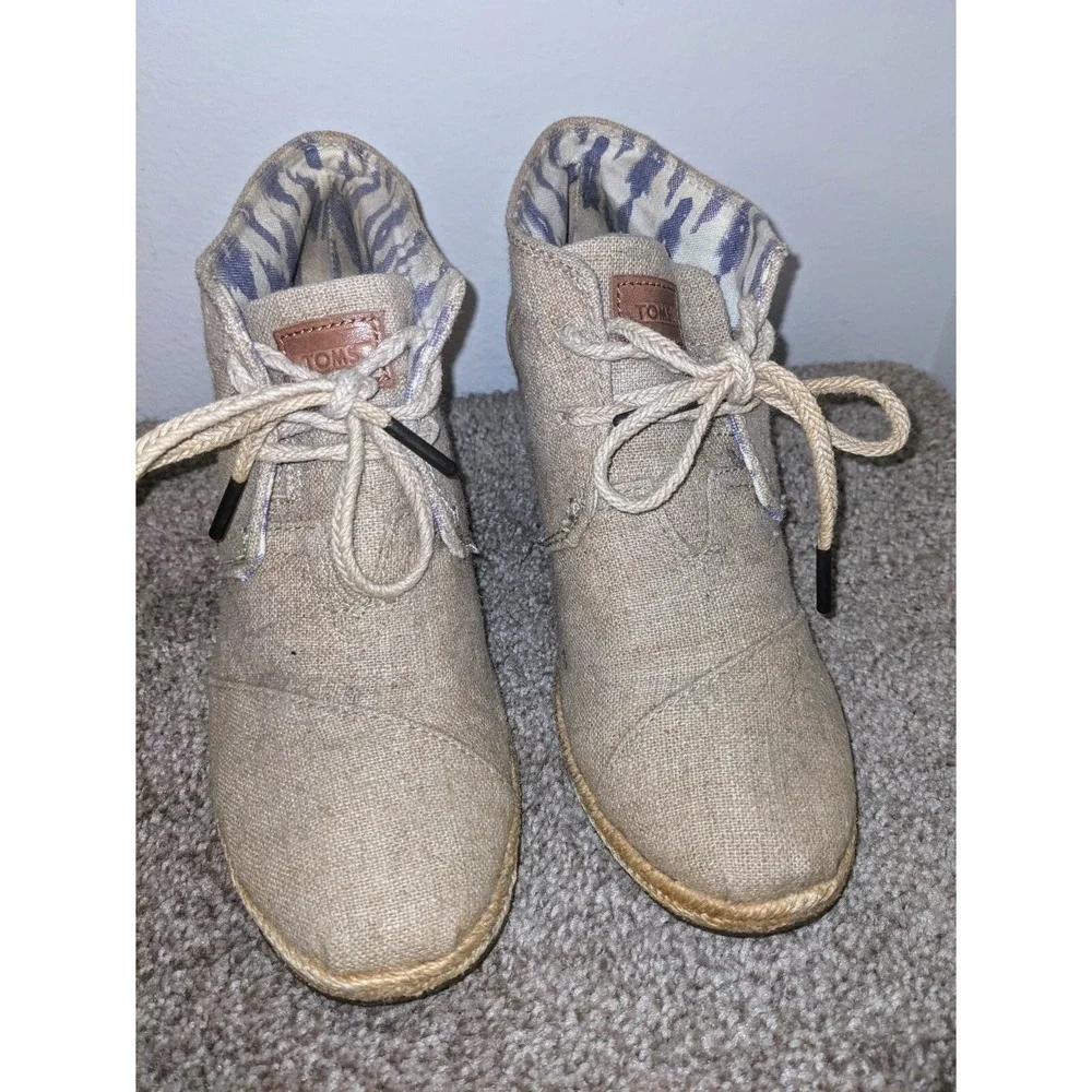 TOMS Desert Wedge Booties Ankle Espadrille Lace Up Taupe Neutral‎ Casual6.5